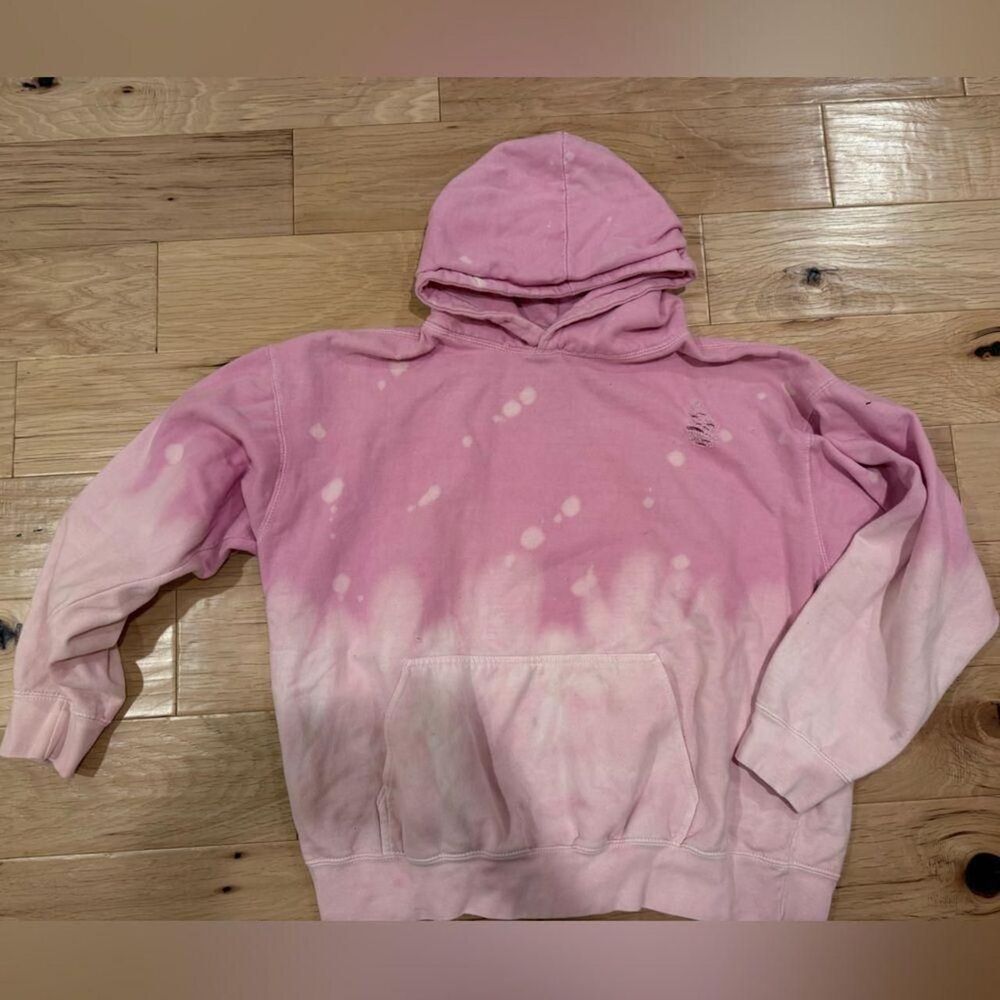 La destresse Women's Pink and White Sweatshirt
